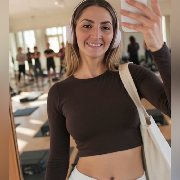 Meet your seller 🦉🏹 - Picture 4 of 5